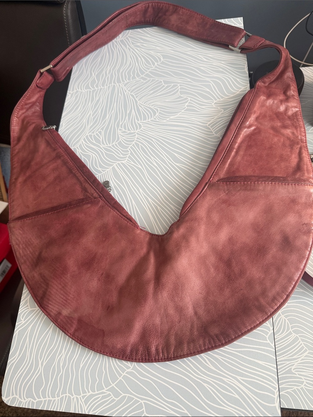 Women’s Crossbody Sling Bag in Dusty Rose - Picture 5 of 5